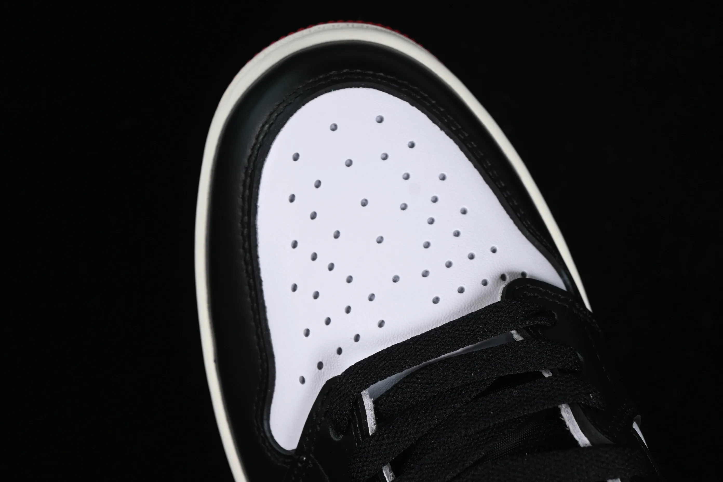 All categories Air Jordan Jordan series basketball shoes Air Jordan 1 High Air Jordan 1 High OG "Black Toe Reimagined" AJ1 Joe 1 new black toe DZ5485-106
